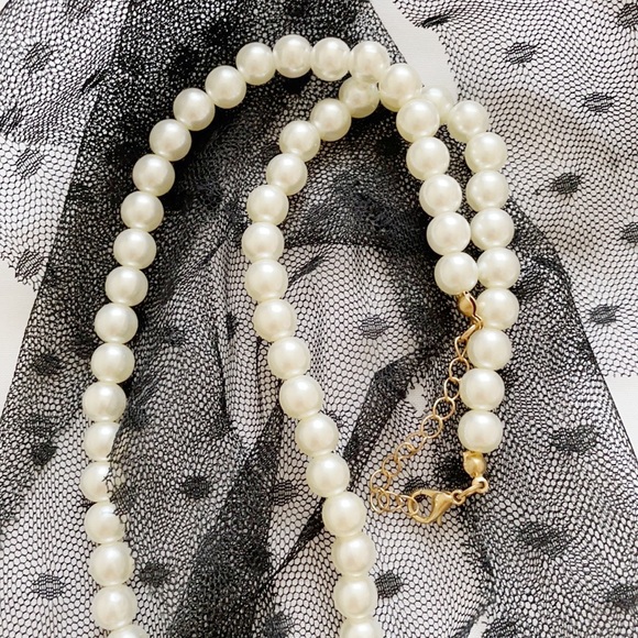 Initial pearl necklace - Picture 3 of 3